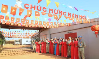 Tết xa quê hương của cán bộ, đoàn viên Bệnh viện dã chiến cấp 2 Việt Nam 