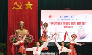 Hơn 300 tác phẩm ‘Nước Nga trong trái tim tôi’