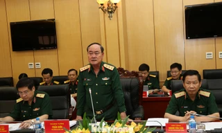 Thứ trưởng Bộ Quốc phòng Trần Đơn phát biểu tại hội nghị, chiều 21/5