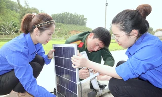 Tuổi trẻ Học viện Quân y về nguồn thắp sáng đường quê