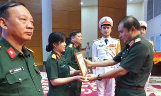 Thượng tướng Phùng Sĩ Tấn: Đảm bảo việc làm bền vững cho người lao động trong Quân đội