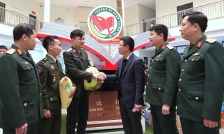 Học viên quân sự 3 nước Đông Dương hưởng ứng Chủ Nhật Đỏ 2024 tại Trường Sĩ quan Chính trị