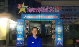 Nữ đảng viên 18 tuổi Nguyễn Hải Lý.