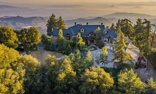 Khám phá biệt thự hơn 600 tỷ của 'triệu phú độc đắc' vừa rao bán