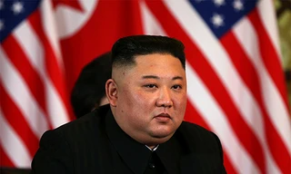 Chủ tịch Triều Tiên Kim Jong-un trong cuộc gặp với Tổng thống Mỹ Donald Trump tối 27/2 tại Hà Nội. Ảnh: Reuters.