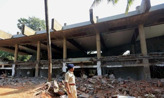 Biệt thự xây trái phép của tỉ phú Nirav Modi bị phá hủy hôm 8/3.