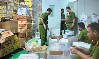 Tổng giám đốc Công ty CP sữa Hà Lan bị bắt vì sản xuất hàng giả