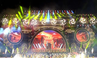 Hàng nghìn người nô nức dự lễ kỷ niệm 1.100 năm ngày sinh Đinh Tiên Hoàng đế