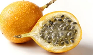 Mẹo hay chữa bệnh nóng trong bằng chanh dây