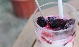 Đổi vị ngày chớm hè với sữa chua dâu tằm thanh mát