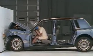 Va đập trong trường hợp không đeo dây an toàn. Ảnh từ video.