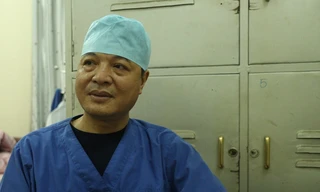 Bác sĩ Lương Tâm Phúc, Phó khoa Kế hoạch hóa Gia đình, Bệnh viện Phụ sản Hà Nội. Ảnh: Hà Quyên.