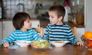 Mách nhỏ mẹ: Các dưỡng chất bé cần để tối ưu tiềm năng phát triển 