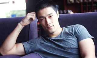 Johnny Trí Nguyễn: Đàn ông “tấn công” tôi nhiều hơn đàn bà