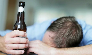 Tác hại của việc lạm dụng rượu