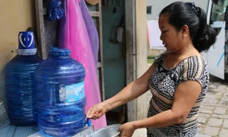 Tháo đập ngăn mặn, hàng ngàn hộ dân phố cổ Hội An thiếu nước