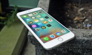 iPhone đời cũ tại Việt Nam có thể được thay pin miễn phí hoặc trợ giá. 