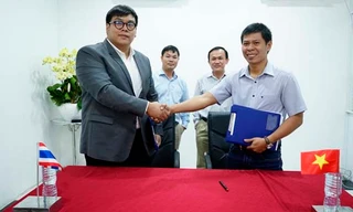 Trong 9 tháng đầu năm 2018, Qui Phúc đã xuất khẩu sang Thái Lan một lượng lớn hàng hóa với tổng trị giá gần 1 triệu USD, chủ yếu gồm các mặt hàng bàn ghế inox - nhựa, tủ nhựa, giường sắt… Thái Lan là thị trường chiếm gần một phần tư tỷ trọng xuất khẩu của