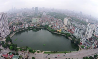 Hồ ở Hà Nội nhìn từ chiếc camera bay