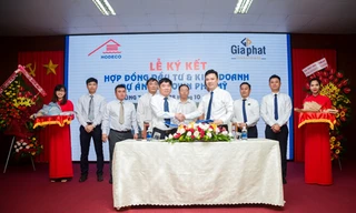 Đại diện lãnh đạo Hodeco và Gia Phát Investment ký kết thỏa thuận hợp tác