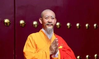 Lục Tiểu Linh Đồng trong tạo hình Đường Tam Tạng.