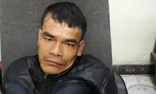 Tú bị bắt giữ khi dùng dao bầu chém CSGT ngay tại trụ sở công an