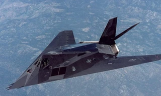 Huyền thoại F-117A Nighthawk sẽ 'nằm đất vĩnh viễn'