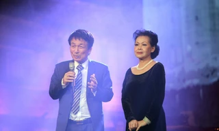 Khánh Ly hát nhạc Trịnh và Phú Quang tại Nhà hát Lớn Hà Nội tối 4/1- Ảnh: Minh Tâm