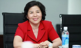 "Tôi nghĩ là tương lai thì cũng sẽ như tất cả các nước trên thế giới thôi, tất cả sẽ giao dịch thương mại điện tử và các cửa hàng truyền thống sẽ gặp khó. Và như vậy, doanh nghiệp rõ ràng sẽ phải chuẩn bị, và chúng tôi chuẩn bị bằng cách là xây dựng hệ th