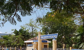 Vụ bóp cổ cô giáo ở Bến Tre: Người trong cuộc lên tiếng