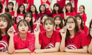 'Hot girl ảnh kỷ yếu' 10X thường bị nhầm là gái Tây