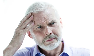 Suy giảm trí nhớ là bệnh lý thoái hóa não thường gặp ở người cao tuổi, ngoài 60 tuổi.