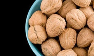 Quả óc chó chứa nhiều chất chống ô xy hóa giúp bảo vệ não - Ảnh: Reuters 