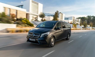 Mercedes-Benz V-Class mới có giá bán từ gần 2,6 tỷ đồng ở Việt Nam