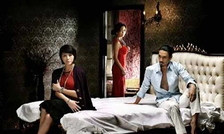 Chấp nhận nuôi bồ nhí của chồng, chị Minh mất hết tài sản, mất luôn cả chồng - Ảnh: minh họa phim ngoại tình