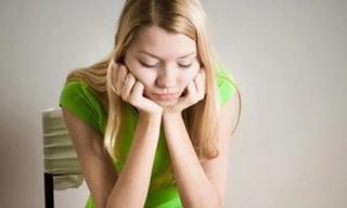 'Thổi bay' vòng 1 vì ăn kiêng quá đà