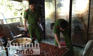 Sản phẩm bò khô làm bằng thị heo và phẩm màu tại công ty Thuận Thành An