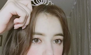 Hot girl Nga 10X được khen xinh như búp bê, giỏi 3 thứ tiếng