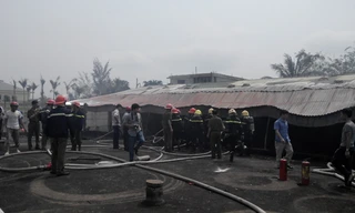 Cháy kho đựng vật liệu nhà máy nước