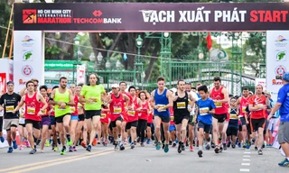 Quang Bảo, Nhan Phúc Vinh 'đọ' sức bền cùng Mâu Thủy