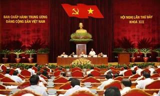 Sáng nay Hội nghị Trung ương 7 thảo luận đội ngũ cán bộ các cấp