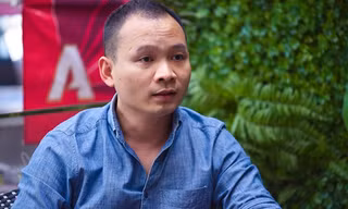Nhà báo Lại Bắc Hải Đăng. Ảnh: Bá Ngọc.