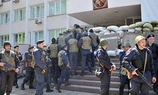 Quân đội Ukraine giành lại quyền kiểm soát tòa nhà Hội đồng thành phố Mariupol 