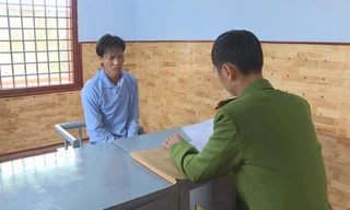 Đối tượng Ksơ Kot tại cơ quan công an