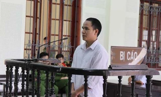 Bị cáo Cường trước vành móng ngựa.