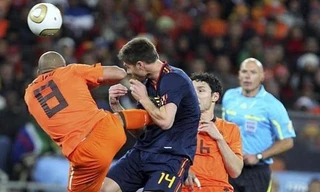 Cú kungfu lịch sử của De Jong 