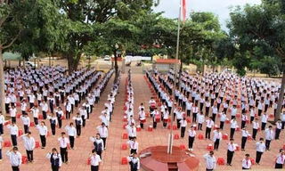 Buổi chào cờ trường THCS Lương Thế Vinh