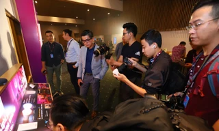 Khu vực trải nghiệm các tinh năng sản phẩm của Philips Hue