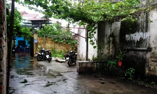 Lối vào căn nhà nhỏ của Trung tá Khuất Mạnh Trí ở thị xã Sơn Tây, Hà Nội 