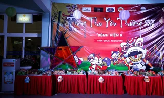 Công ty CP Tiền Phong tặng quà trung thu tại bệnh viện K – Tân Triều